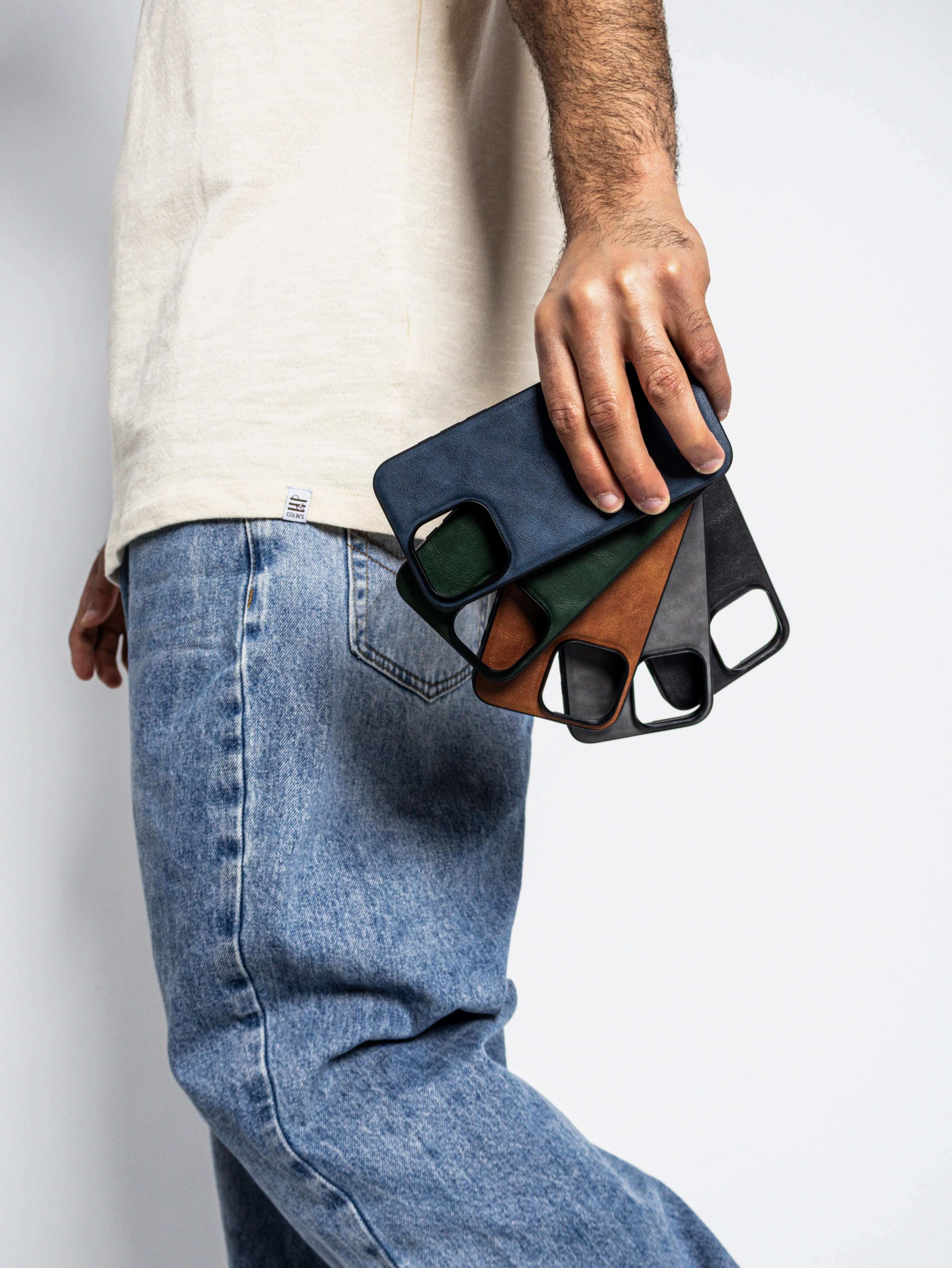 IZONE Slim Leather Case - Jet Black - Image 3